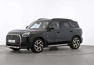 Mini Countryman SE All4 14.062 km 47.000 &euro; München 80788