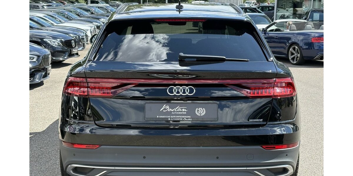 Audi Q8 50 TDI QUATTRO/ASSIST TOUR/VIRTUAL/ACC/AHK 181.351 km 34.800 &euro; Villingen-Schwenningen 78054