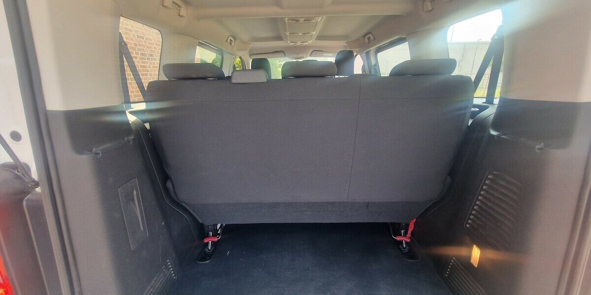 Opel Vivaro M 9 Sitzer Klima 90.000 km 26.998 &euro; Landau 76829
