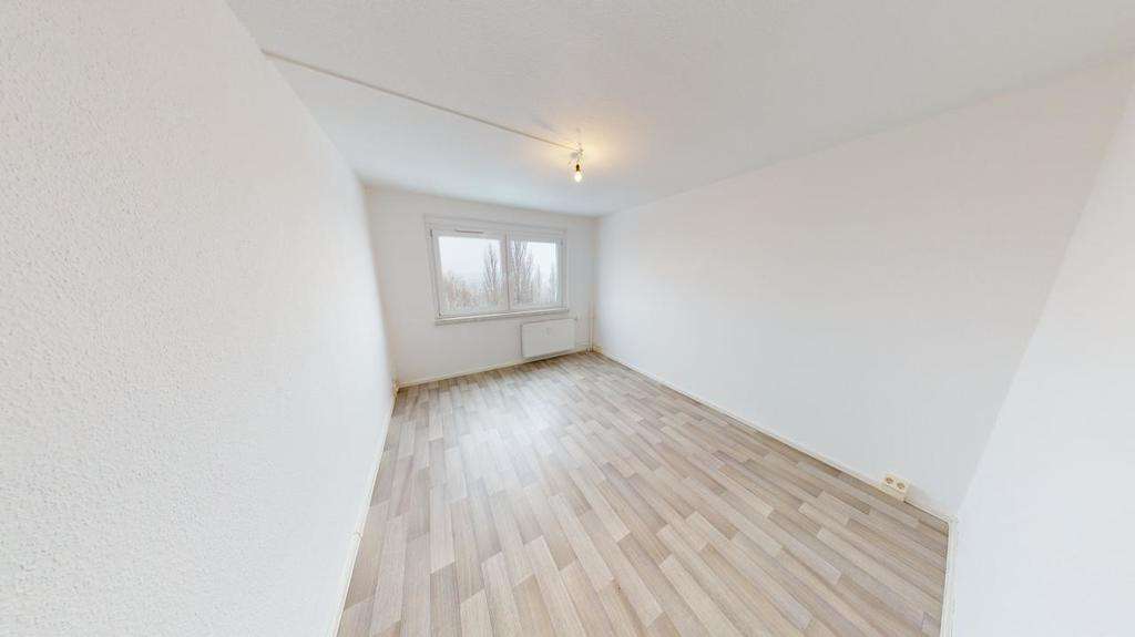 Etagenwohnung Chemnitz Hutholz - 2 Zimmer, 39 m&sup2;, 233&euro; | Angebot:27314443