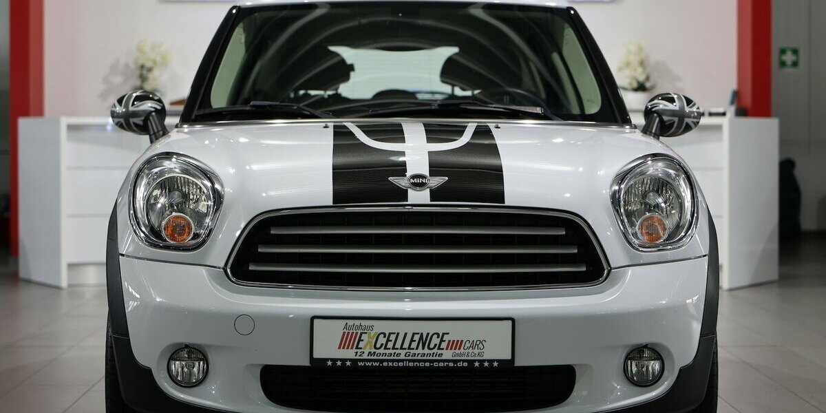 Mini Cooper D Countryman PEPPER II CARBON COLOUR 129.000 km 9.444 &euro; Hamm 59077