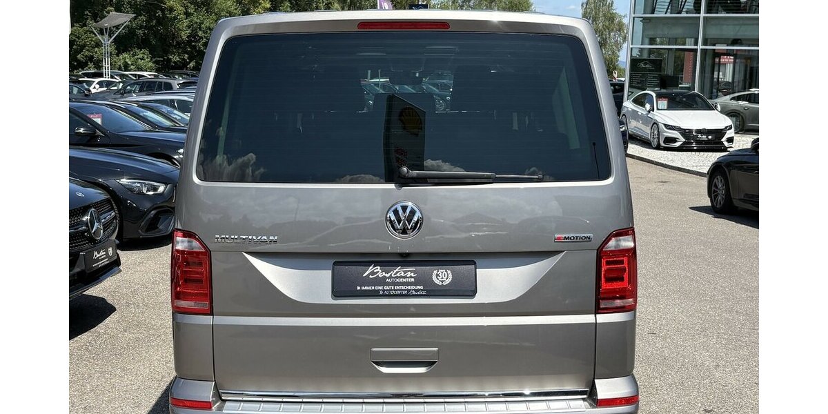 VW T6 Multivan Highline 4Motion DAB/KAMERA/7-SITZER 91.514 km 41.900 &euro; Villingen-Schwenningen 78054