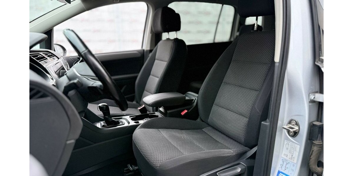VW Touran 1.Hd / Automatik / AHK / 7 Sitze / Navi 110.000 km 23.490 &euro; Mönchengladbach 41066