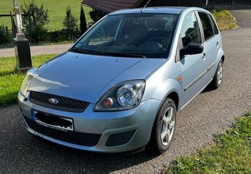 Ford Fiesta 118.620 km 2.500 &euro; Titisee-Neustadt 79822