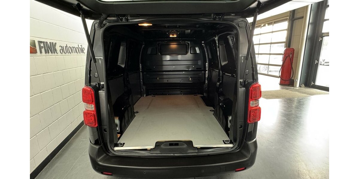 Opel Vivaro Cargo 1.5 D Edition M 1.Hand Sitzhzg 9.900 km 21.670 &euro; Lich 35423