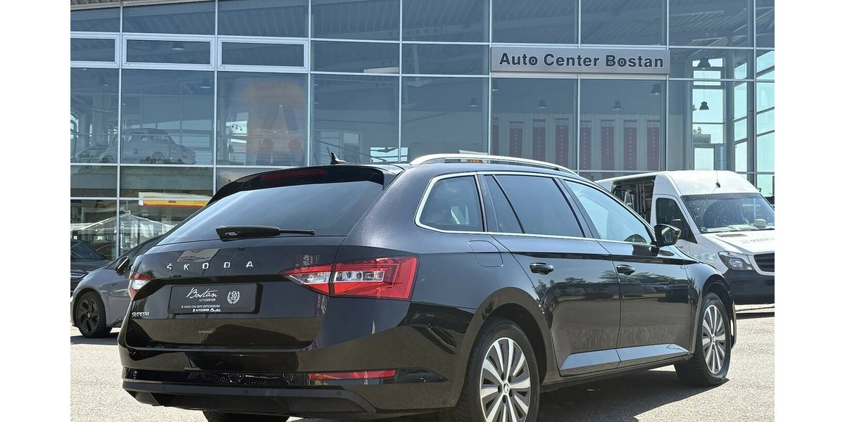 Skoda Superb 2.0 TDI Ambition KAMERA/NAVI/CARPLAY/DSG 52.484 km 25.800 &euro; Villingen-Schwenningen 78054