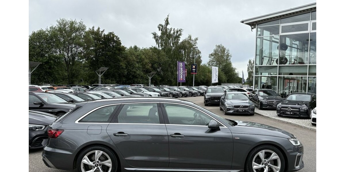 Audi A4 35 TDI S-Line CARPLAY/NAVI/V+C/DAB/SHZ/LED 179.447 km 17.900 &euro; Villingen-Schwenningen 78054