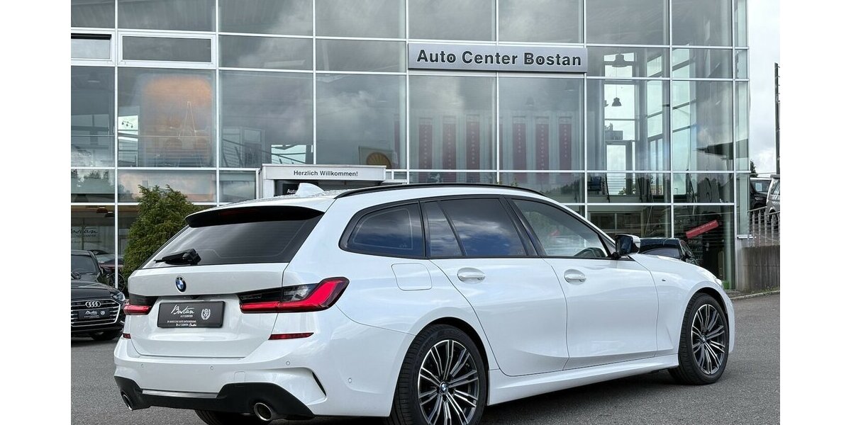 BMW 320D Touring xDrive M Sport KAMERA/NAVI/AHK/DAB 97.316 km 26.900 &euro; Villingen-Schwenningen 78054