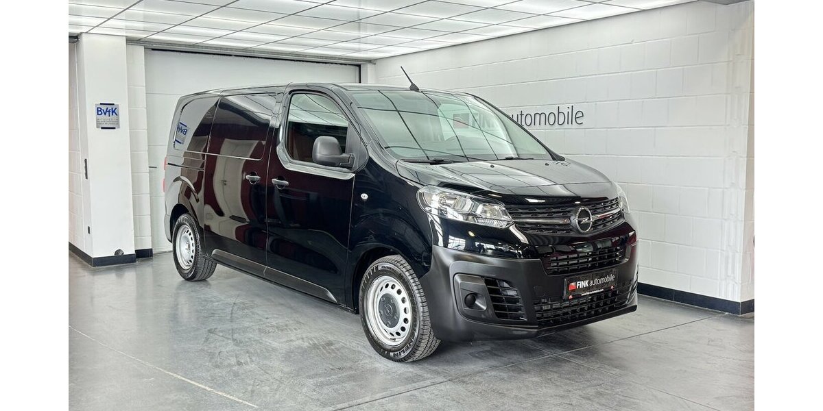 Opel Vivaro Cargo 1.5 D Edition M 1.Hand Sitzhzg 9.900 km 21.670 &euro; Lich 35423