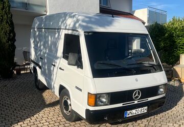 Mercedes-Benz MB 100 297.300 km 8.800 &euro; Winnenden 71364