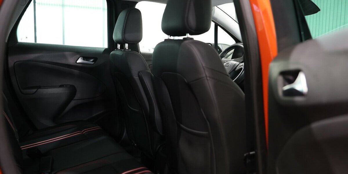 Opel Crossland 1.5 D GS-LINE SPORT / ORANGE & BLACK 132.000 km 12.991 &euro; Hamm 59077