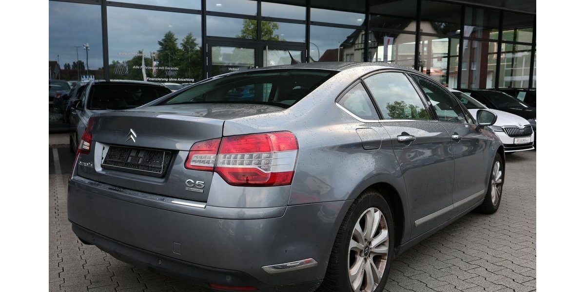 Citroen C5 2.0 HDI EXCLUSIVE / LEDER / NAVI+ 180.000 km 3.702 &euro; Hamm 59077