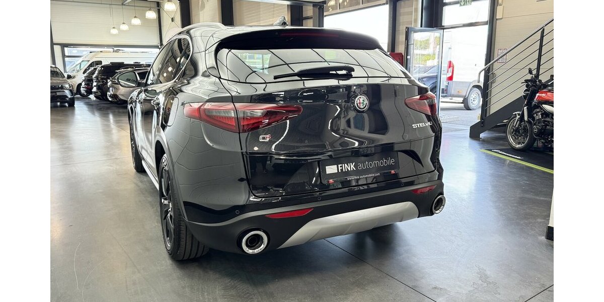 Alfa Romeo Stelvio 2.2 D Super Q4 LEDER AHK Pano LED 14.780 km 29.220 &euro; Lich 35423