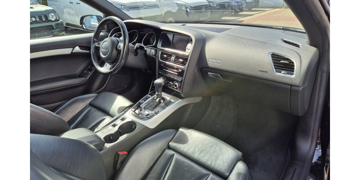 Audi A5 3.0 TDI Cabrio clean diesel quattro S Line, Led 174.990 km 15.890 &euro; Rodgau 63110