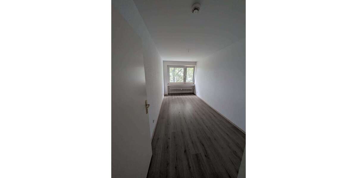 Etagenwohnung Essen Südviertel - 4 Zimmer, 100 m&sup2;, 1.000&euro; | Angebot:27280484