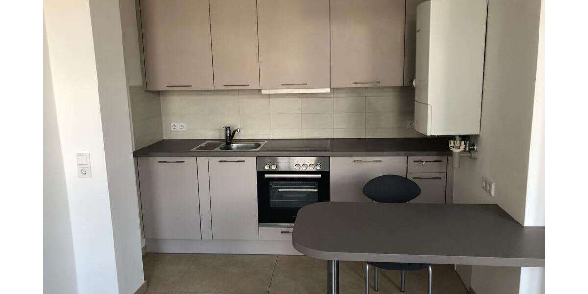 Etagenwohnung Zwickau Innenstadt - 1 Zimmer, 40 m&sup2;, 320&euro; | Angebot:27221229