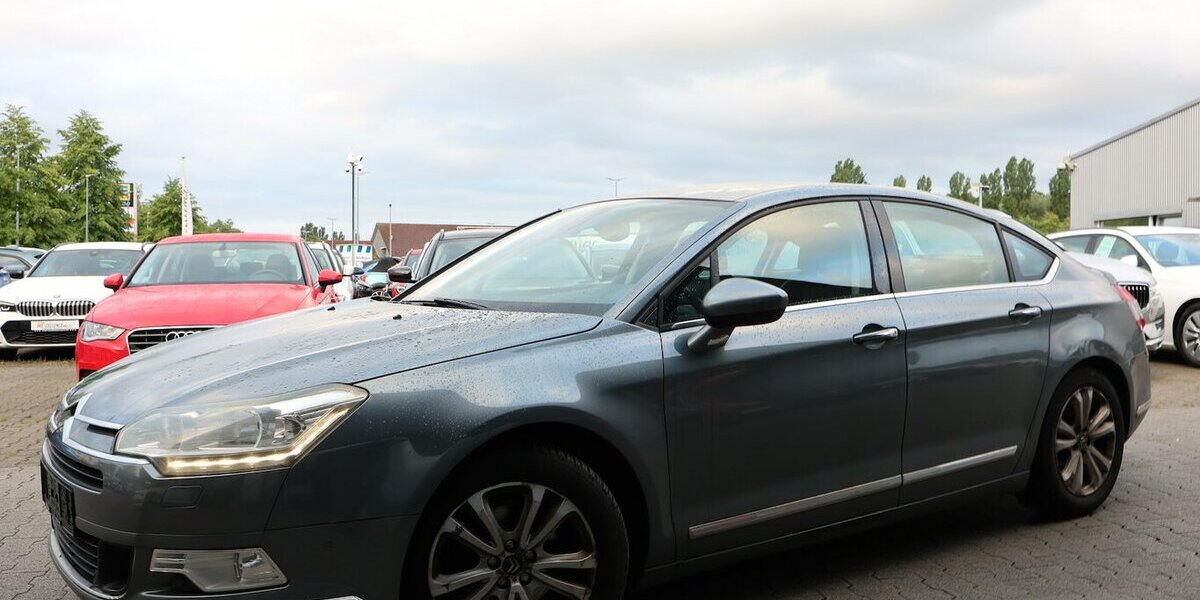Citroen C5 2.0 HDI EXCLUSIVE / LEDER / NAVI+ 180.000 km 3.702 &euro; Hamm 59077