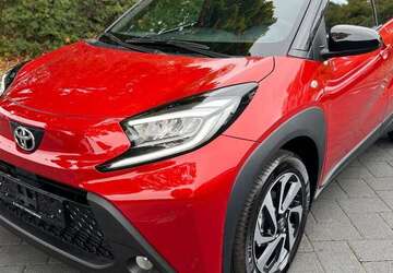Toyota Aygo 2.500 km 15.985 &euro; Löhne 32584