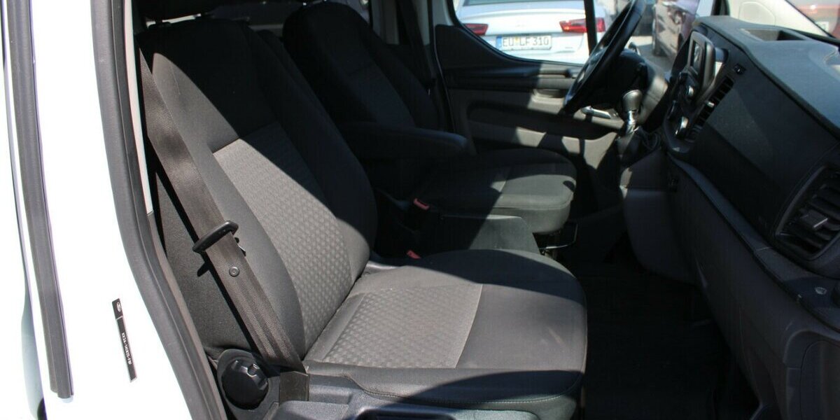 Ford Transit Custom 320 L1H1 VA - 8-Sitzer - 224.945 km 9.980 &euro; Euskirchen 53881