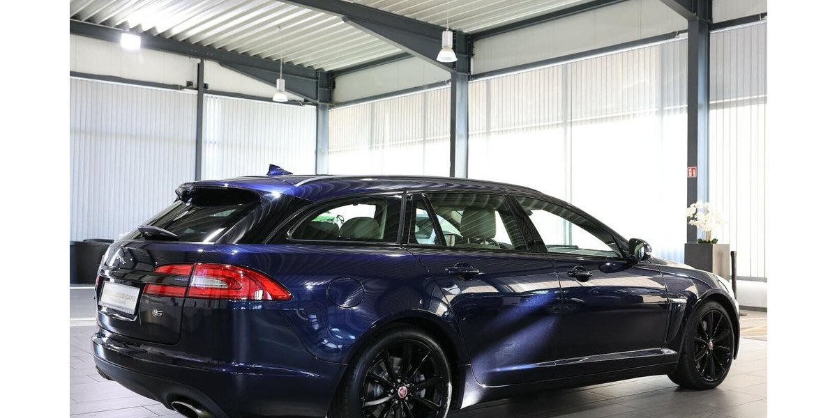 Jaguar XF SPORTBRAKE 3.0 V6 Diesel S / BLUE & BEIGE 198.000 km 5.902 &euro; Hamm 59077
