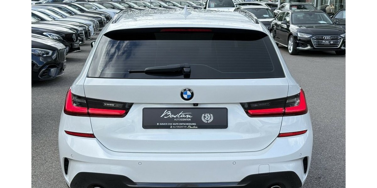 BMW 320D Touring xDrive M Sport KAMERA/NAVI/AHK/DAB 97.316 km 26.900 &euro; Villingen-Schwenningen 78054
