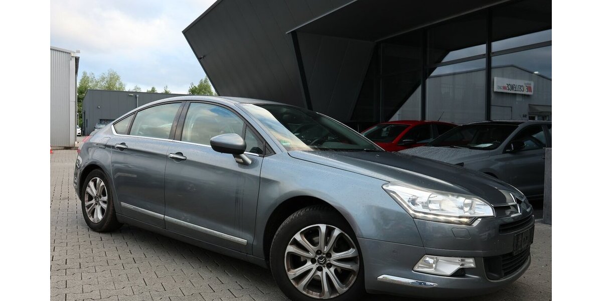 Citroen C5 2.0 HDI EXCLUSIVE / LEDER / NAVI+ 180.000 km 3.702 &euro; Hamm 59077