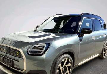 Mini Countryman SE All4 4.133 km 49.100 &euro; München 80788