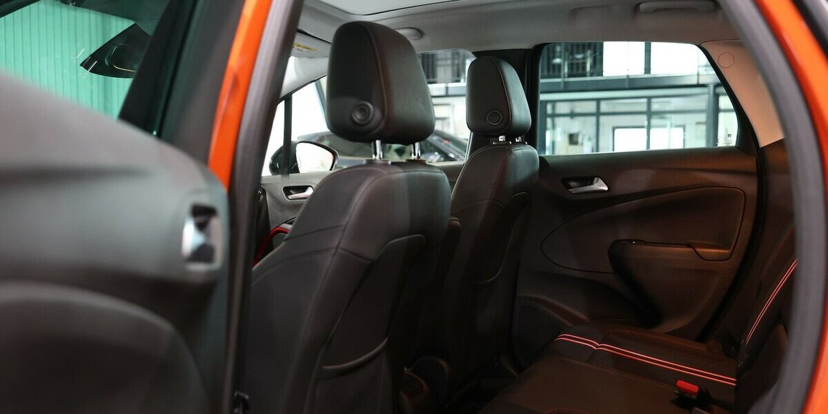 Opel Crossland 1.5 D GS-LINE SPORT / ORANGE & BLACK 132.000 km 12.991 &euro; Hamm 59077