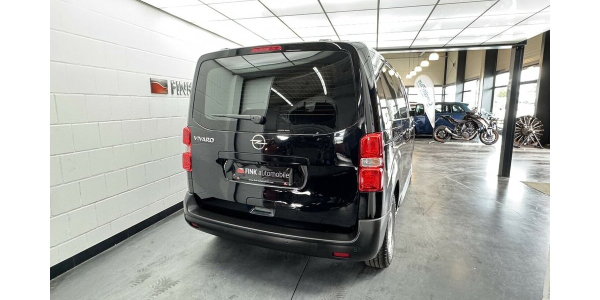 Opel Vivaro Cargo 1.5 D Edition M 1.Hand Sitzhzg 9.900 km 21.670 &euro; Lich 35423