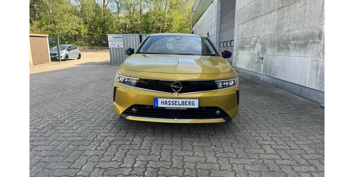 Opel Astra L INITIALE in AMBER Kult Gelb Metallic 3.000 km 19.999 &euro; Hamburg 22339
