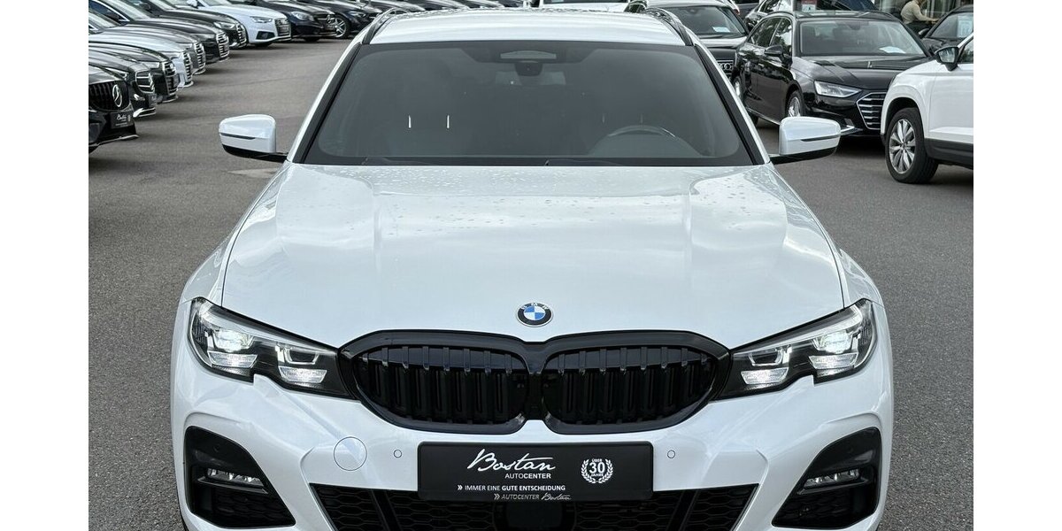 BMW 320D Touring xDrive M Sport KAMERA/NAVI/AHK/DAB 97.316 km 26.900 &euro; Villingen-Schwenningen 78054